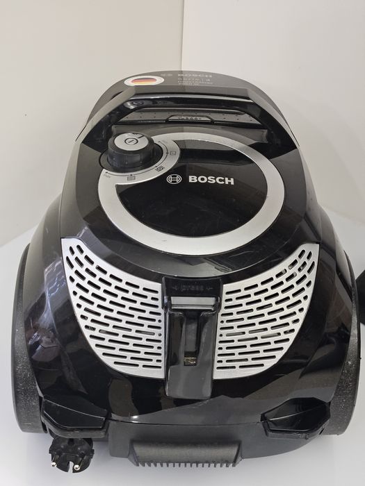 Пилосос BOSCH Series 4 на 2000Вт контейнерний/безмішковий