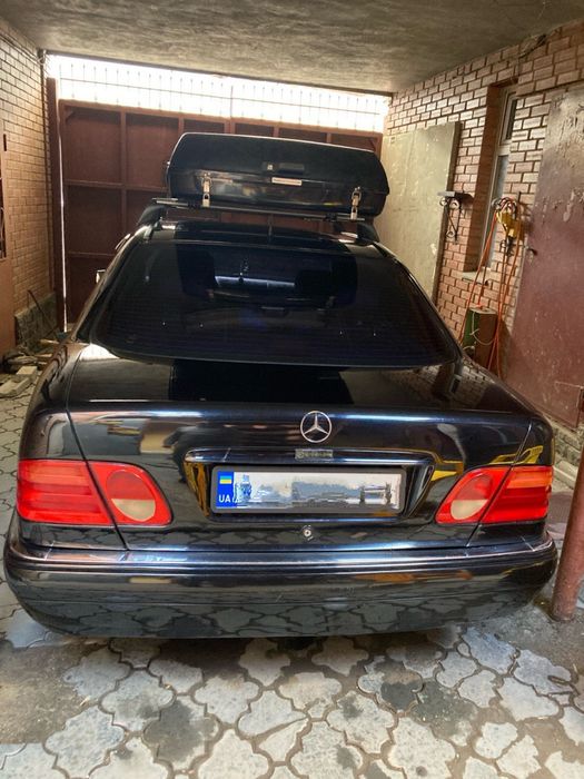 Мерседес Mersedes E320