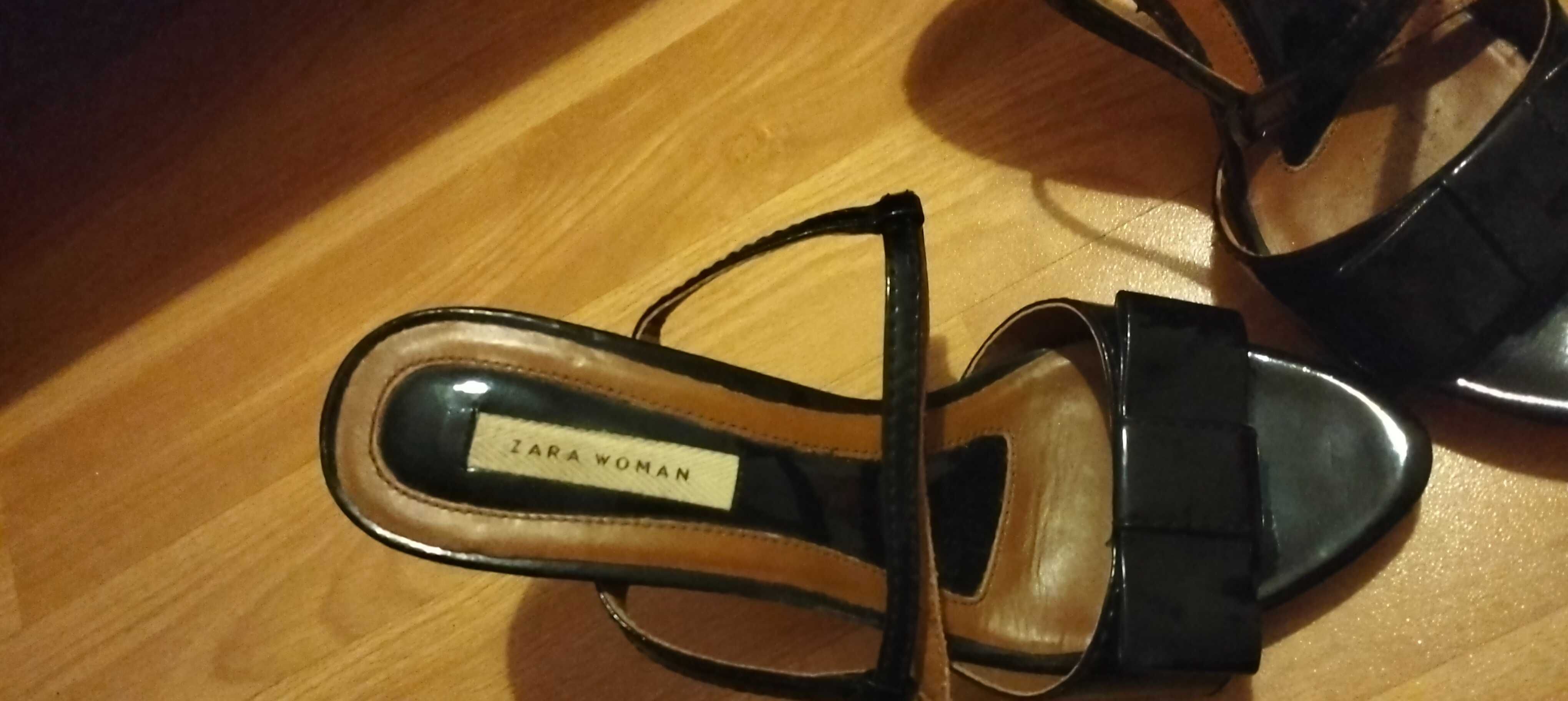 Sapatos senhora em bom estado