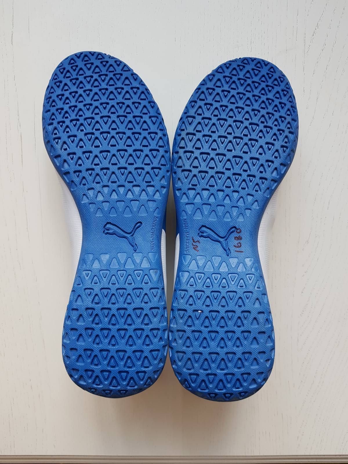 Нові оригінальні футбольні бампи, футзалки Puma Пума One X IN Nike 41