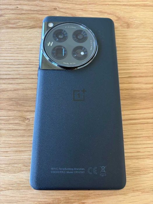 OnePlus 12 16/512 stan idealny Silky Black EU + 3x etui