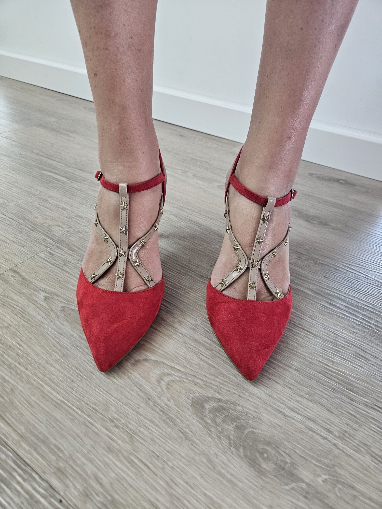 Sapatos de salto coral nr. 39