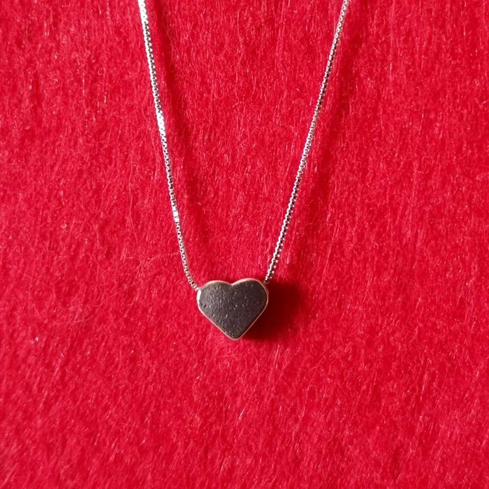 Colares novos em prata 925