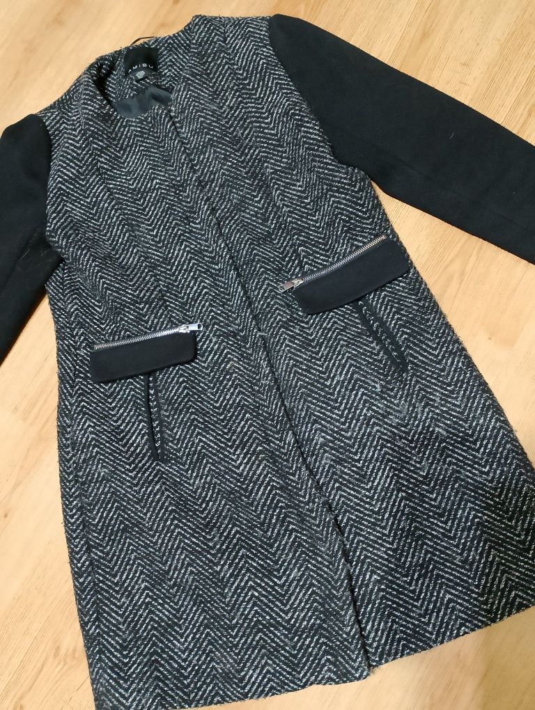 Płaszcz Amisu rozm. 40