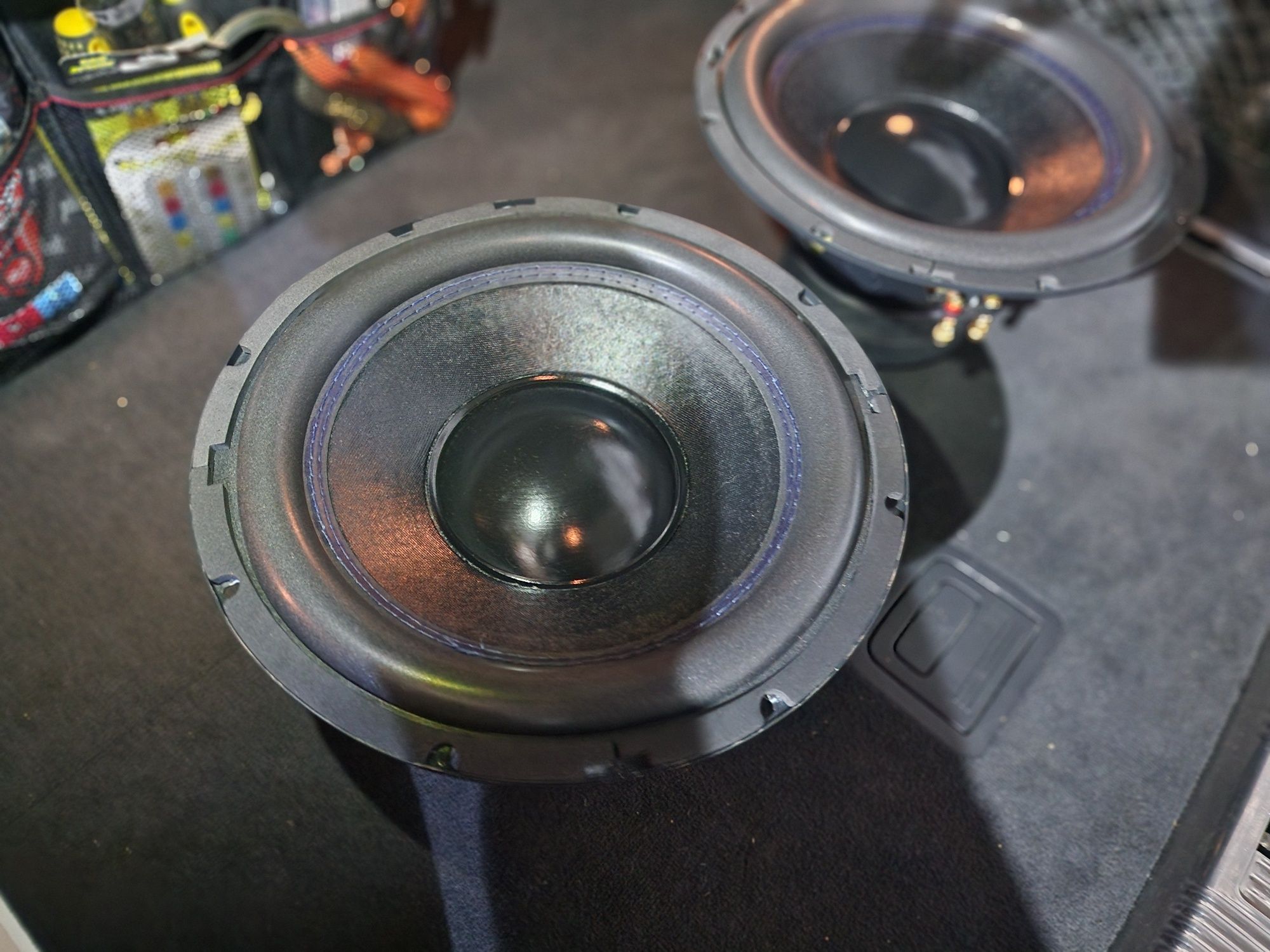 Skrzynia basowa subwoofer tuba 2x Głośnik 30 cm Hifonics ZSPL12D2