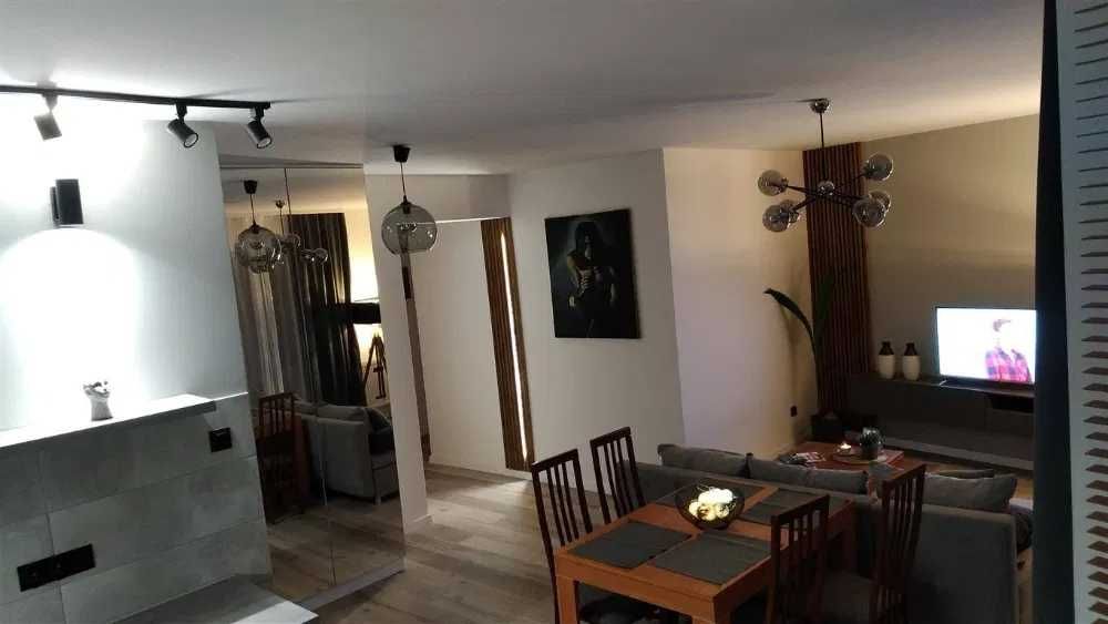 wynajmę duże atrakcyjne mieszkanie 3 pokojowe  72 m2