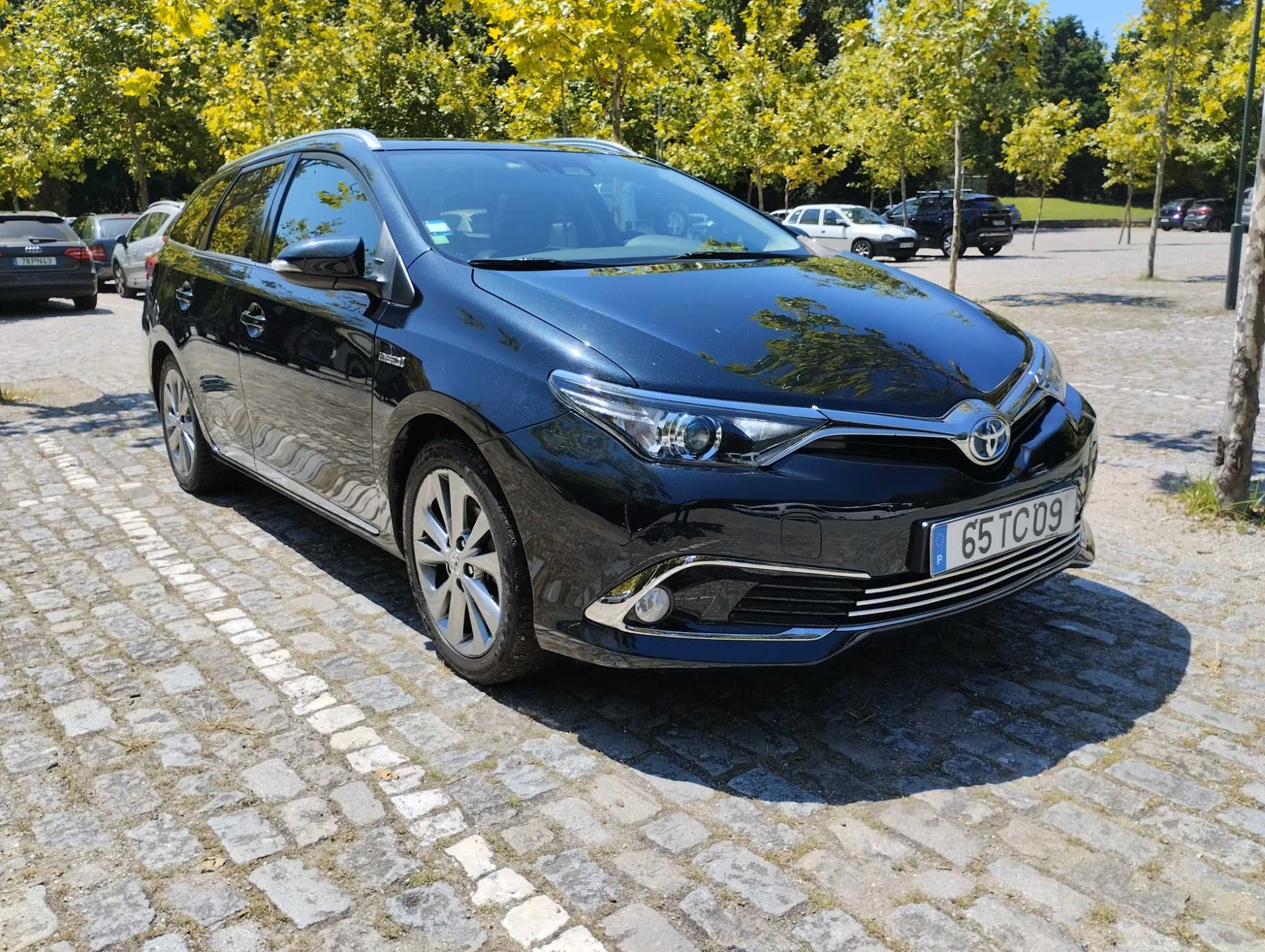 Toyota Auris Touring Sport 1.8 Hybrid Exclusive