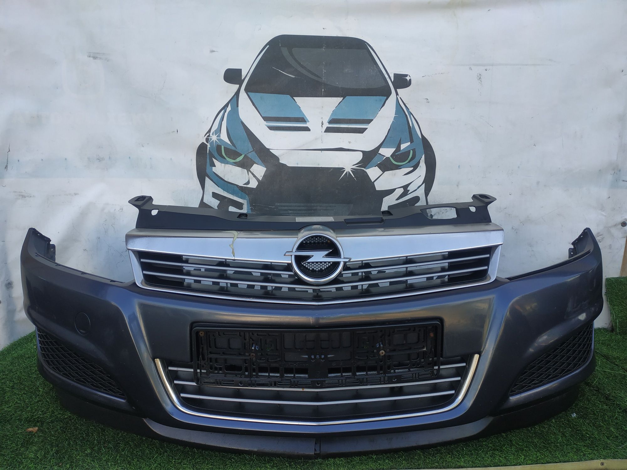 Бампер Opel Astra H
