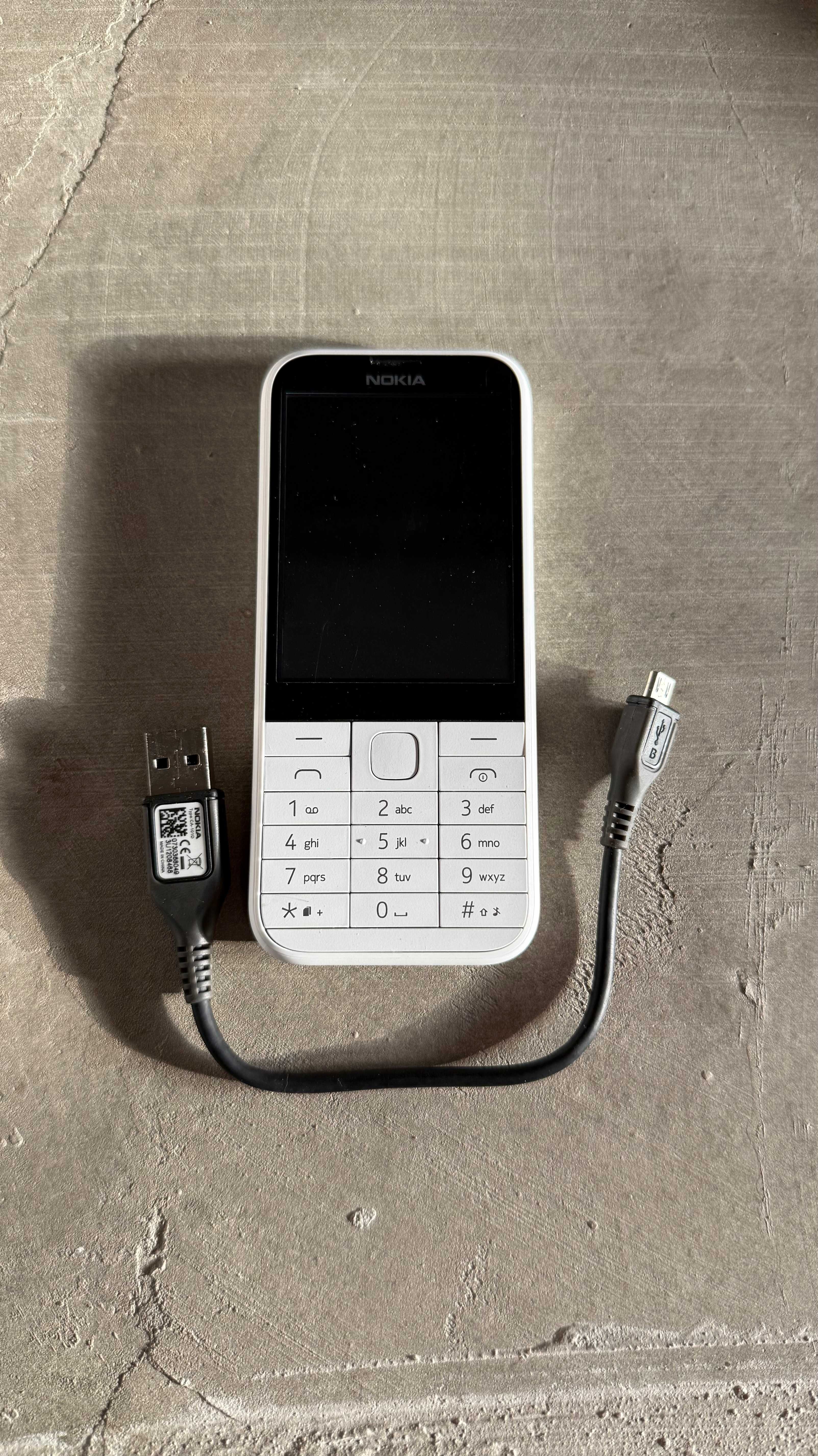 Diversos telemóveis ikimobile e Nokia e acessórios
