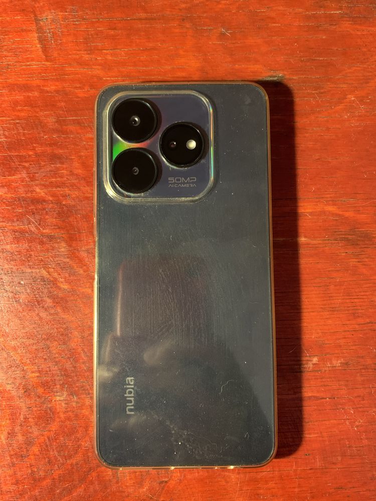 ZTE NUBIA V60 Design 6+10/256
