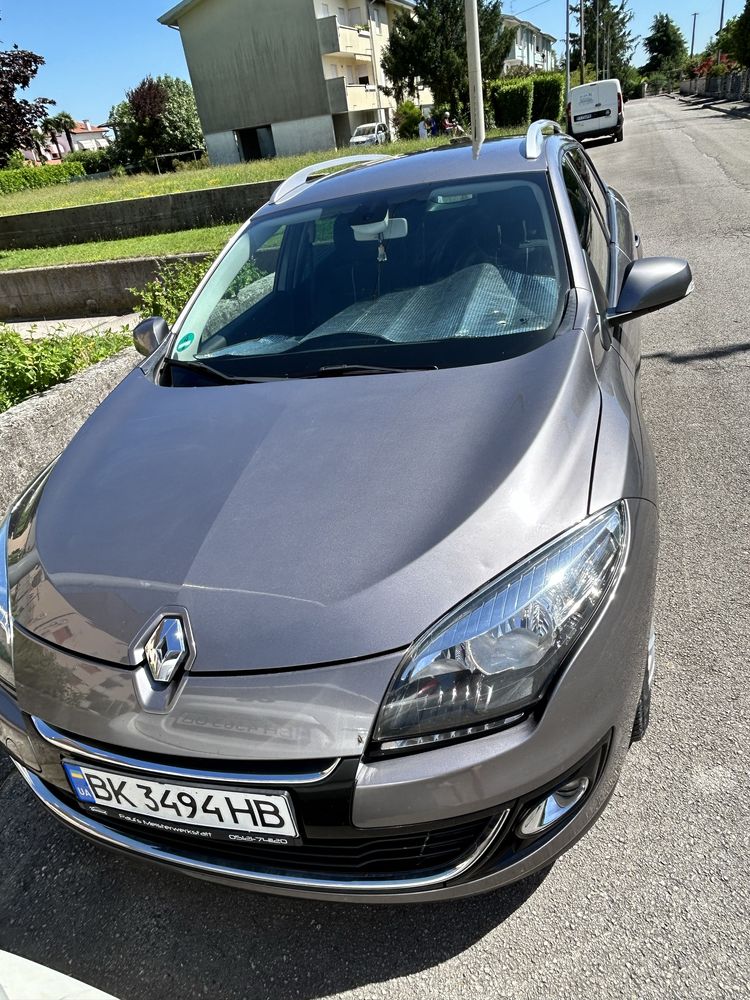 Продам автомобіль Renault passat 2014