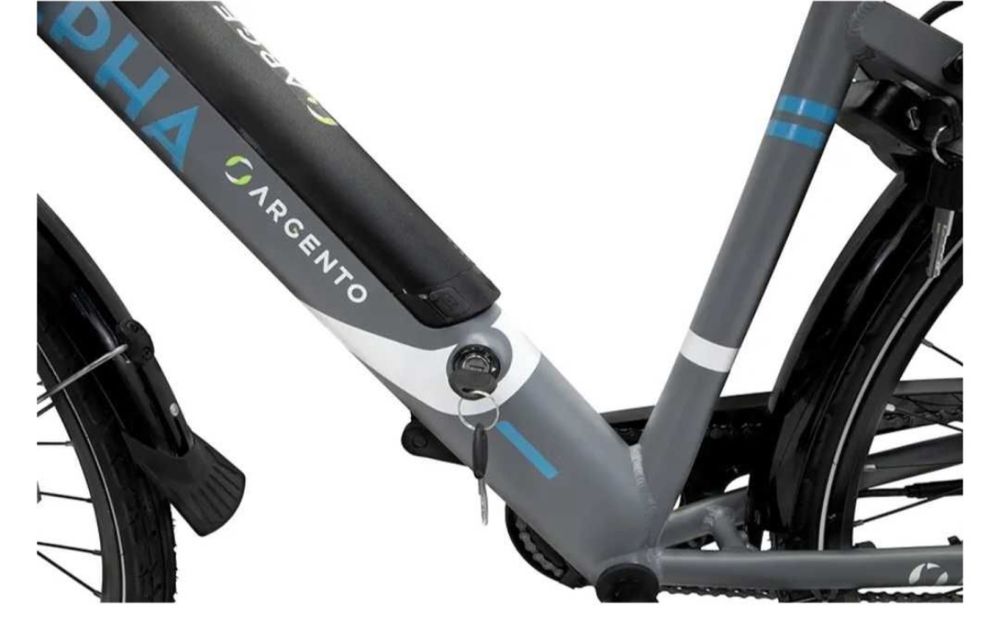Bicicleta  Alpha Argento Seminova, com até 80km de Autonomia.