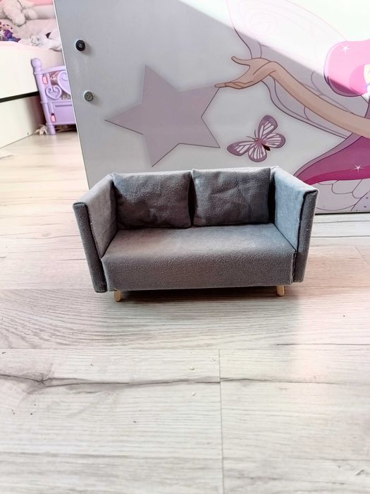 Lalki barbie,meble dla lalek,kanapa