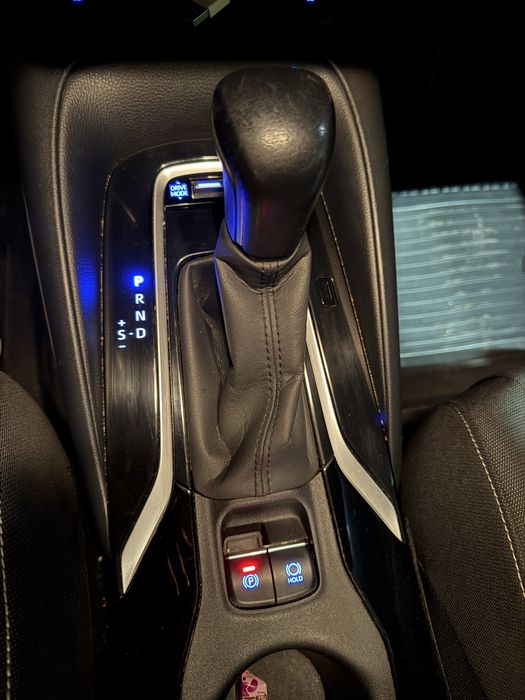 Toyota Corolla 2.0 HYBRID MR’19 E6 2021 r 184 KM bogate wyposażenie