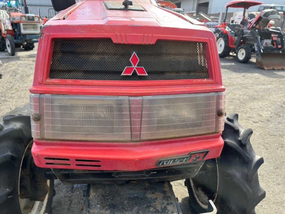 Traktor Mitsubishi MT20D