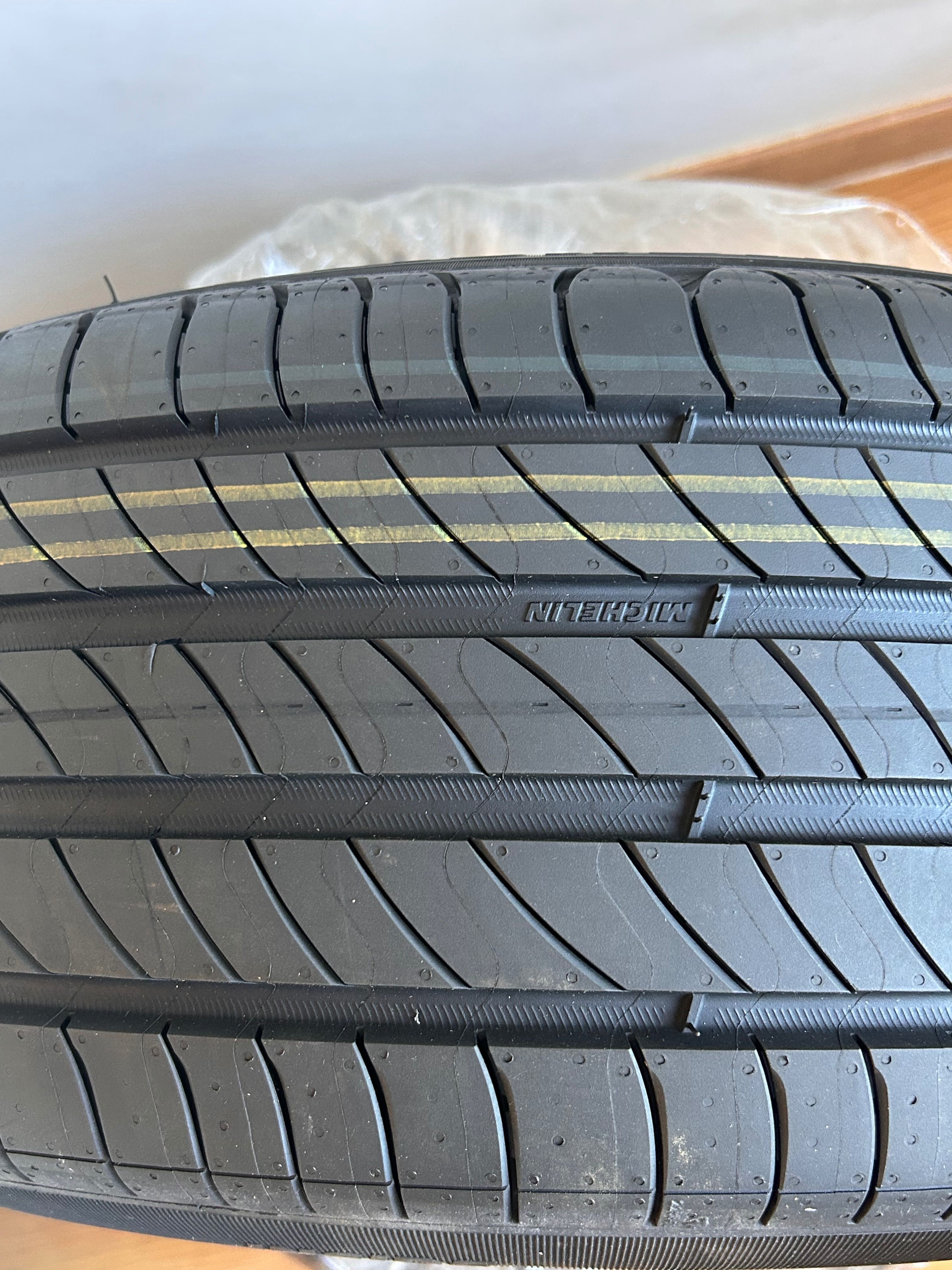 Vendo 2 Pneus Novos Michelin Primacy 4 – 205/55 R17 91V FSL S1