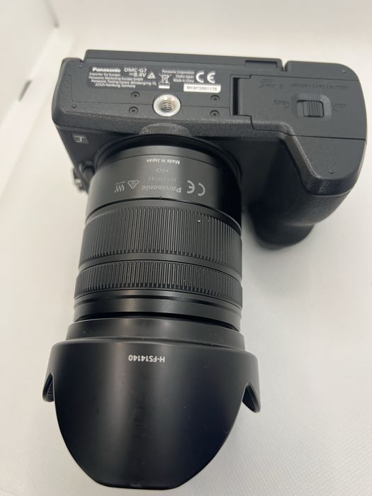Panasonic Lumix DMC-G7 + lente Panasonic 14-140 + Extras
