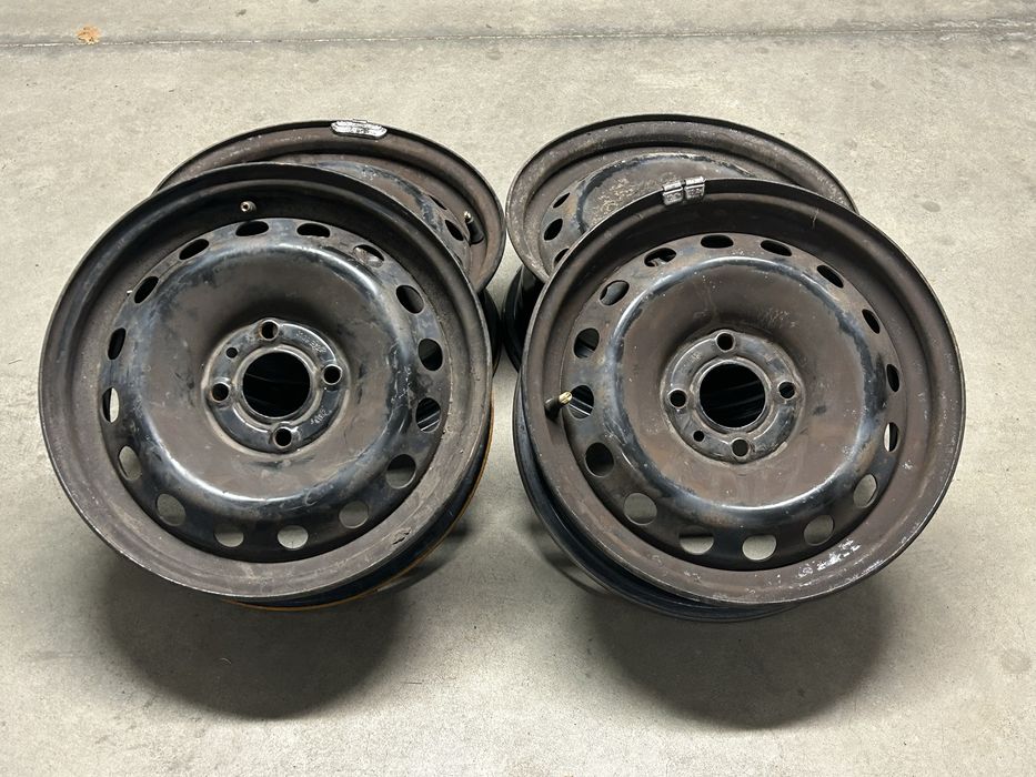 Komplet Felg Stalowych Renault Twingo Clio Thalia Kangoo 4x100 ET 29