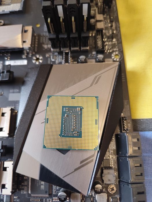 Intel i9-9900k Gigabyte Z390 AORUS MASTER RAM 32 Gb 4x8 Gb 4000 MHz