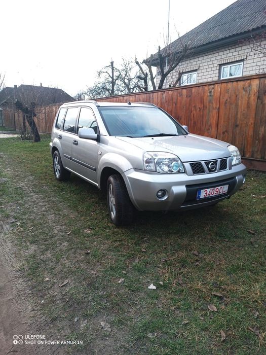 Продам авто в гарному стані Nissan x-trail