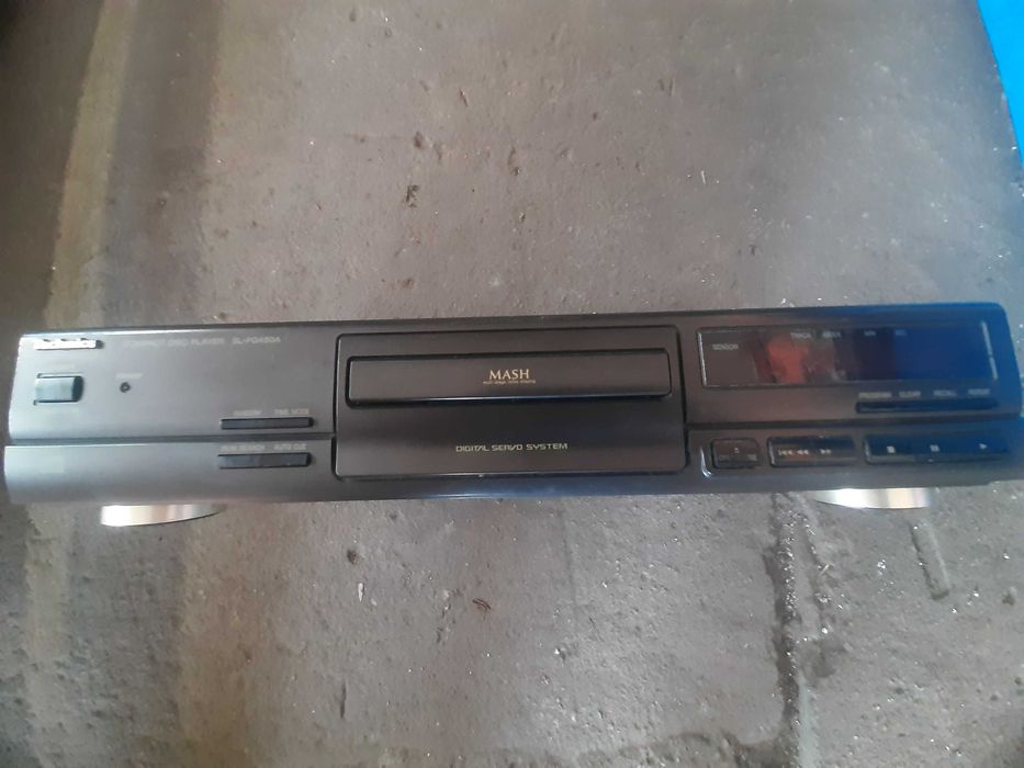 Odtwarzacz CD Technics model SL-PG 480