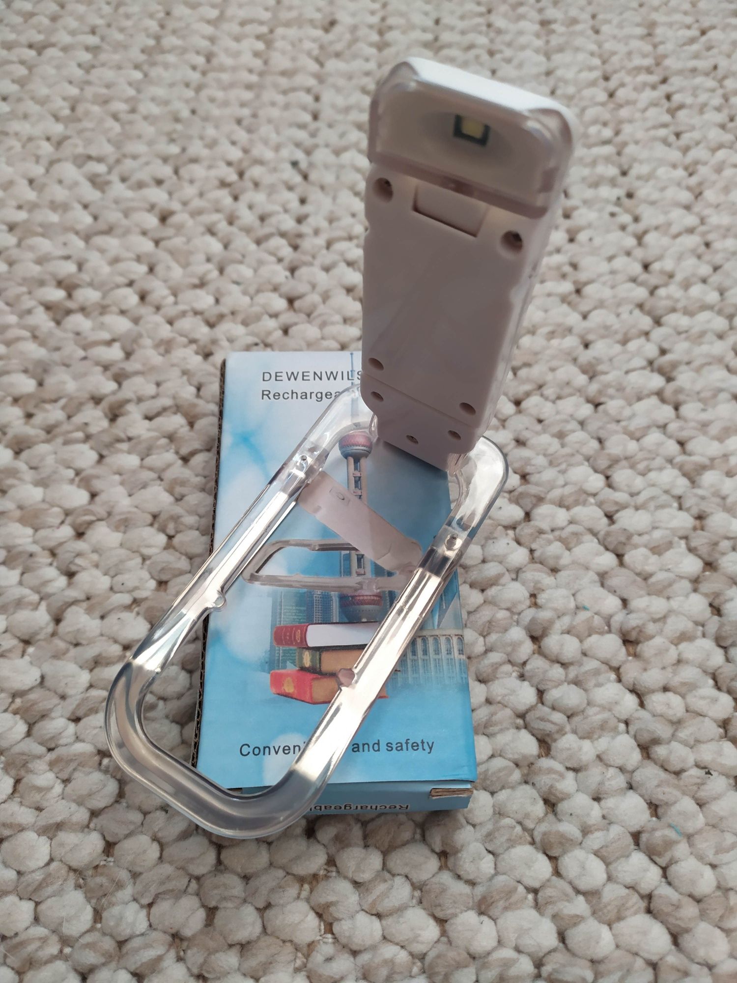 Фонарик мини-лампа светодиодная с зажимом для чтения книг USB