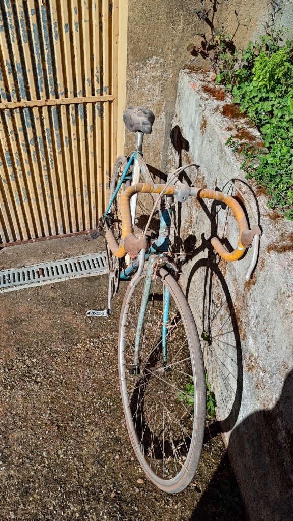 Bicicleta esmaltina "Ma Cicle"