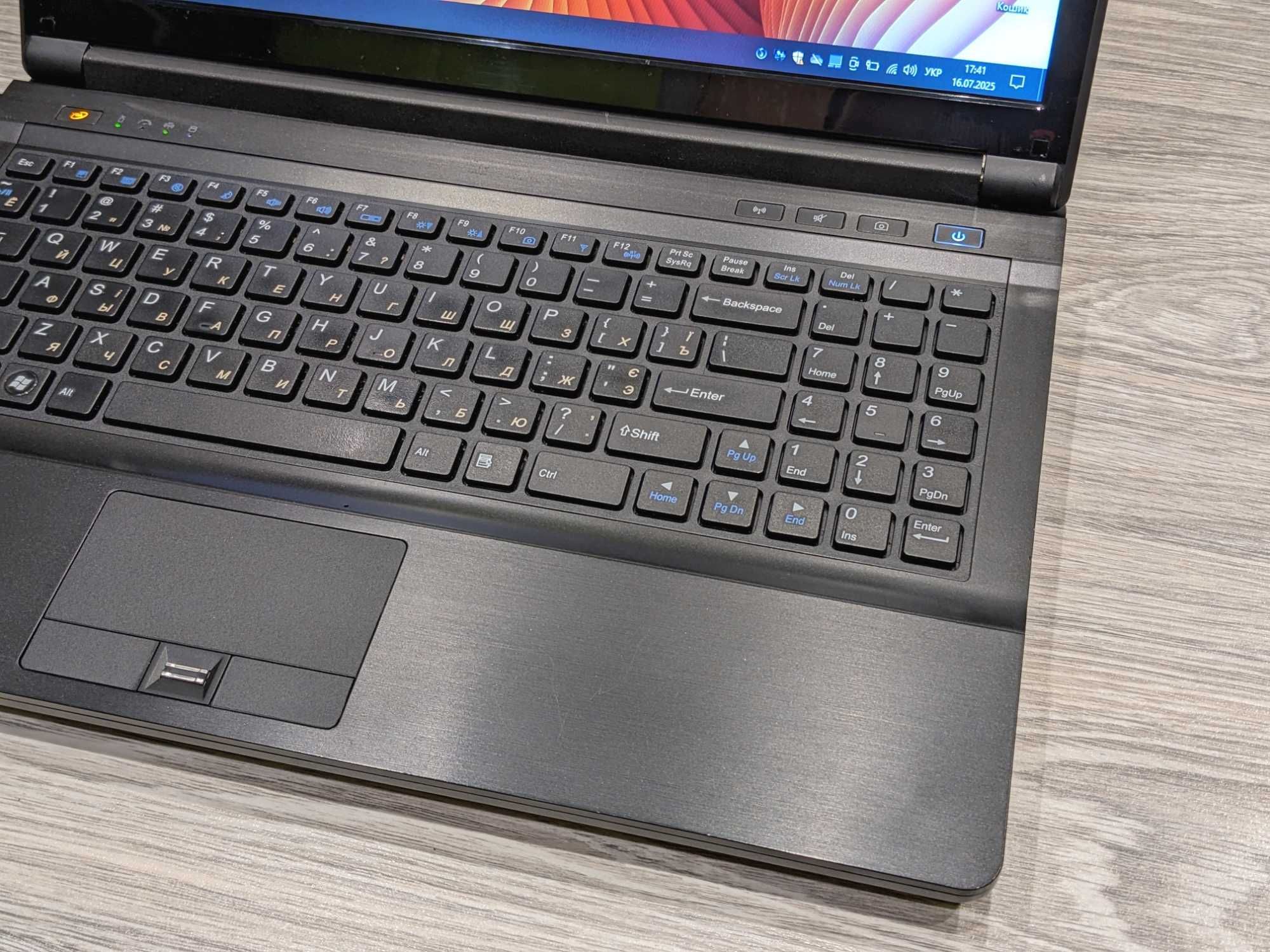 Ноутбук iBUYPOWER W150ER | 15,6" HD | Intel Core i5 | GT650M | SSD