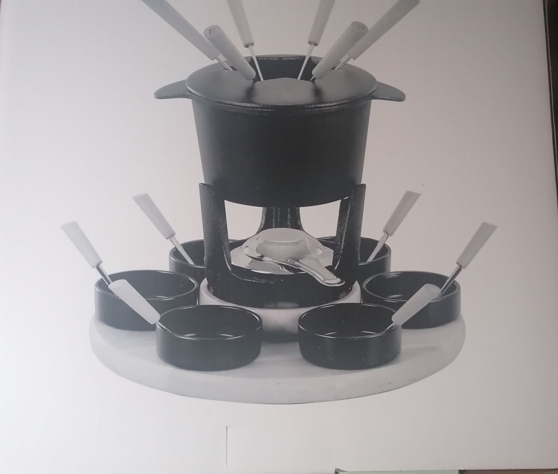 Fondue novo Preto
