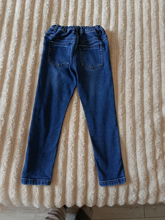 Джинси на дівчинку 6-7 років