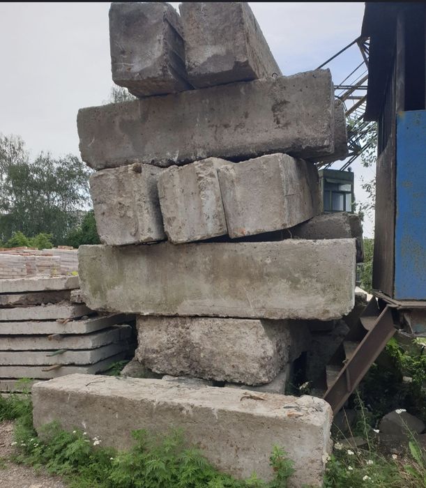 Продам блок фундаментные ФБС