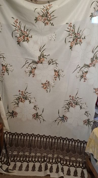 Шторы розпродаж є різні