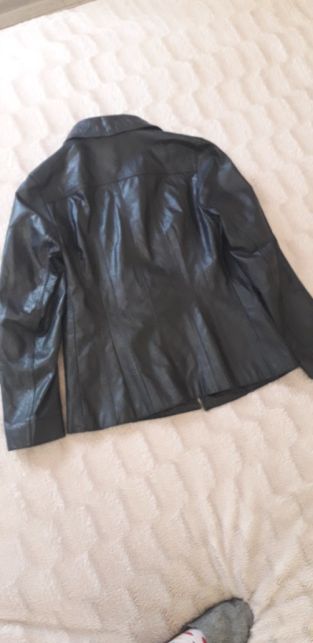 Шкіряний піджачок