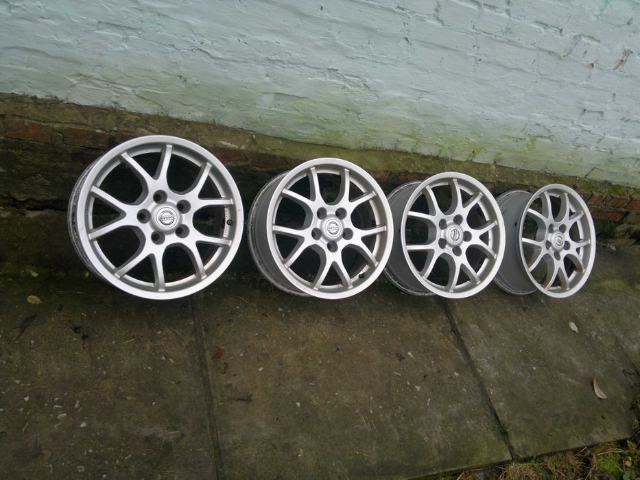 Оригинальные литые диски R16 Nissan Qashqai 5-114,3 отличное состояние