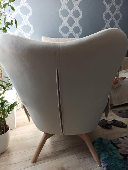 Fotel Uszak LIDO VELVET  produkt Polski.