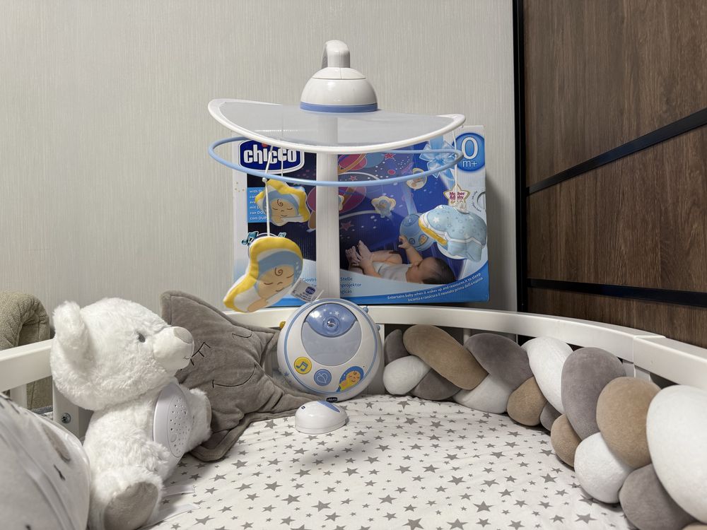 Мобіль Chicco  3 в 1/нічник/проектор