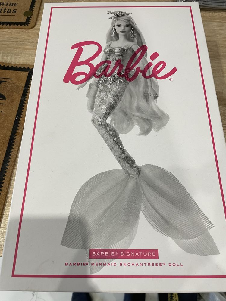 Barbie Collector Barbie FXD51