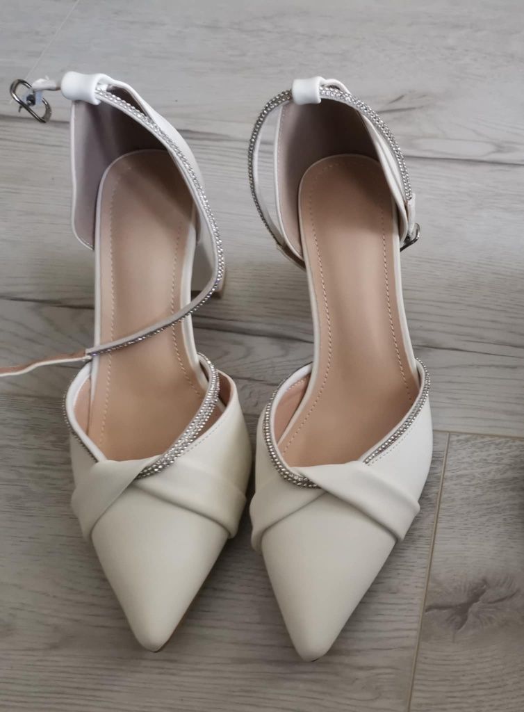 Buty białe wesele ślub 41