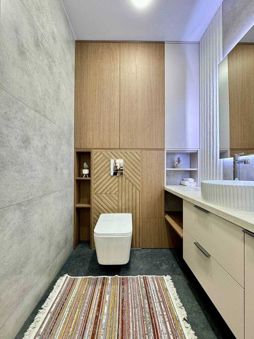 Продам квартиру з сучасним якісним ремонтом