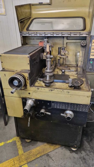 Szlifierka ostrzenia frezów tarczowych WERKO SWSK