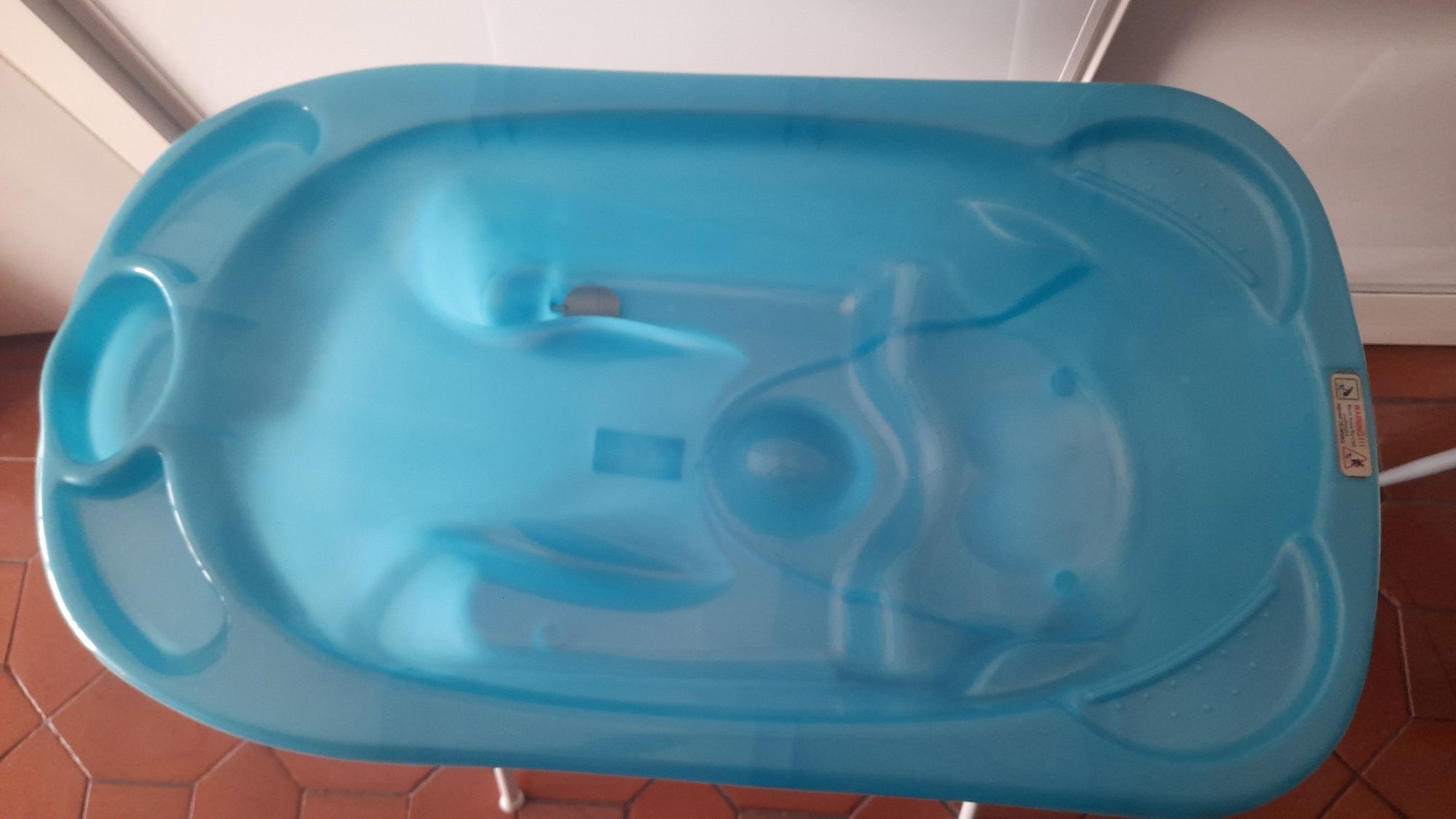Banheira com suporte para banho de bebé