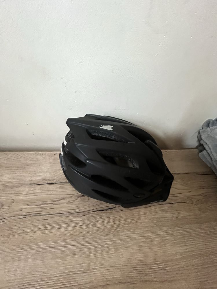 Kask w dobrym stanie