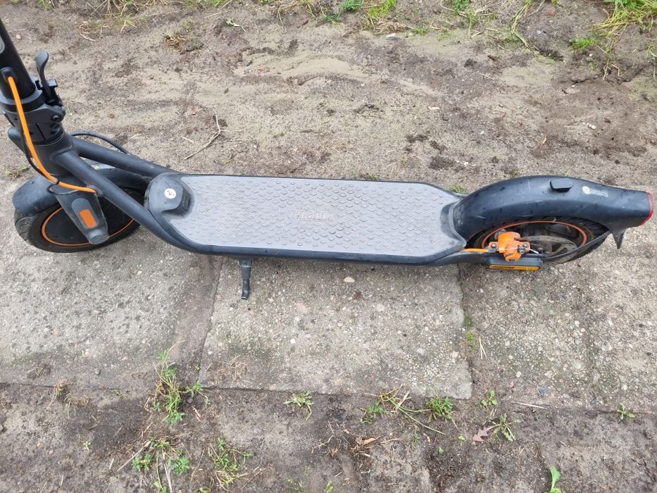 Hulajnoga elektryczna segway f40 mocna
