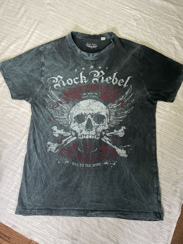 вінтажний мерч Rock Rebel