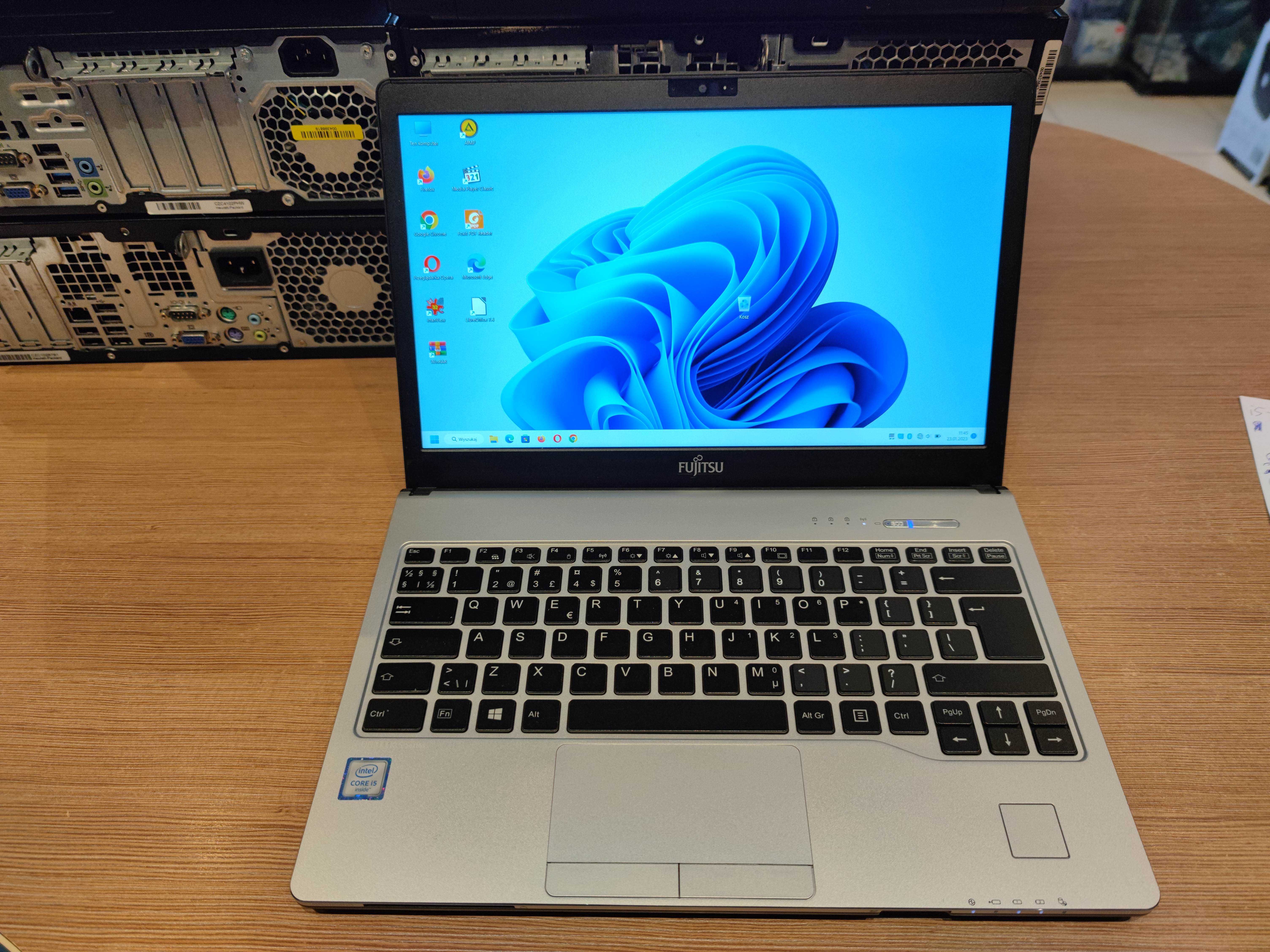 Laptop Fujitsu S936 i5 8 GB RAM SSD 256 IPS klawiatura led