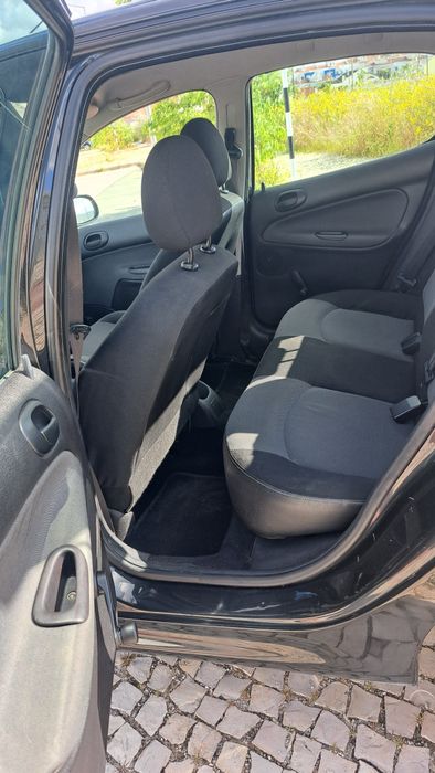 Peugeot 206  do ano 2006/08 excelente estado