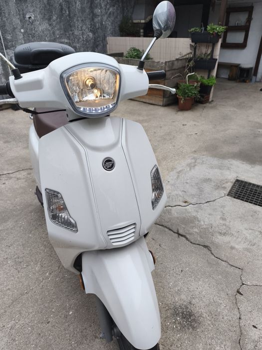 Zahara 50 2.256 km .Muito pouco uso. Vendo pois não estou a usar.