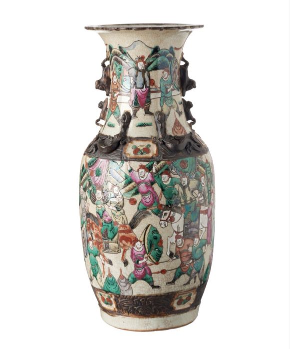 Jarrão em porcelana chinesa com 'guerreiros', Guangxu