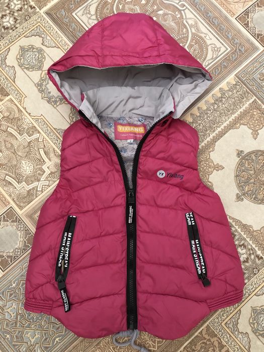 Жилет для дівчинки