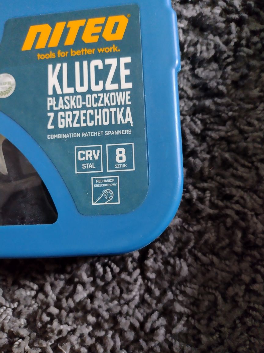 Klucze płasko oczkowe z grzechotką Niteo